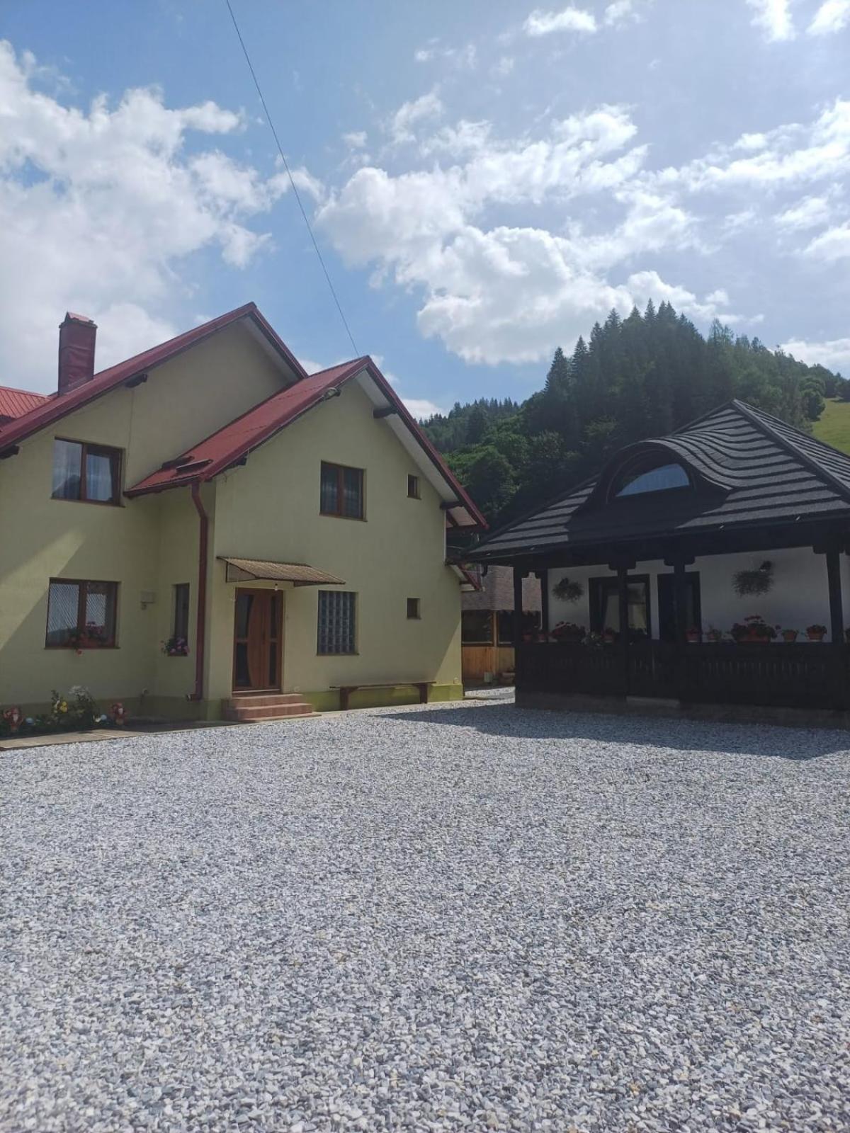 큼홀룸그몰도베네스크 Casa Mihaela 아파트 외부 사진
