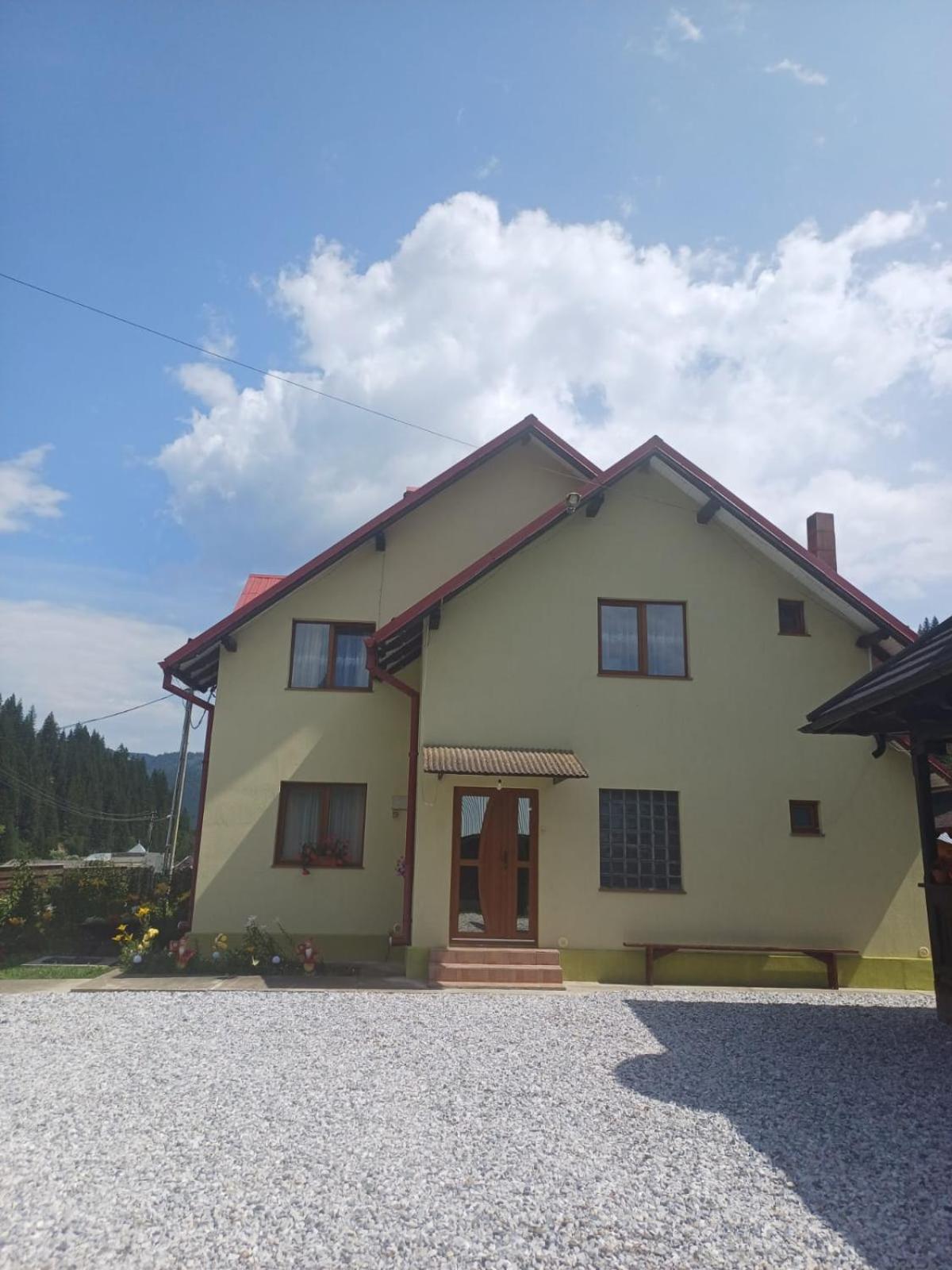 큼홀룸그몰도베네스크 Casa Mihaela 아파트 외부 사진