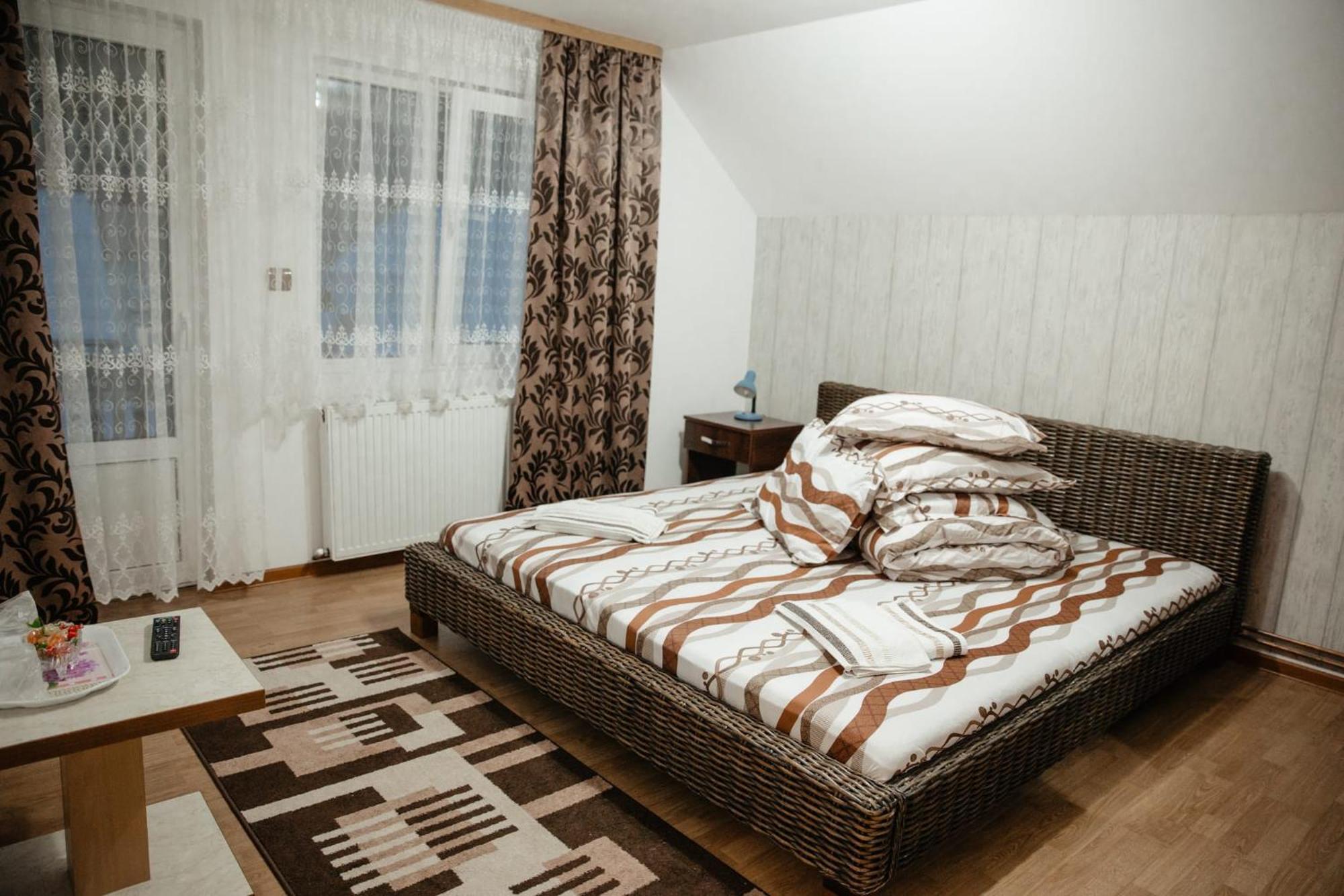 큼홀룸그몰도베네스크 Casa Mihaela 아파트 외부 사진