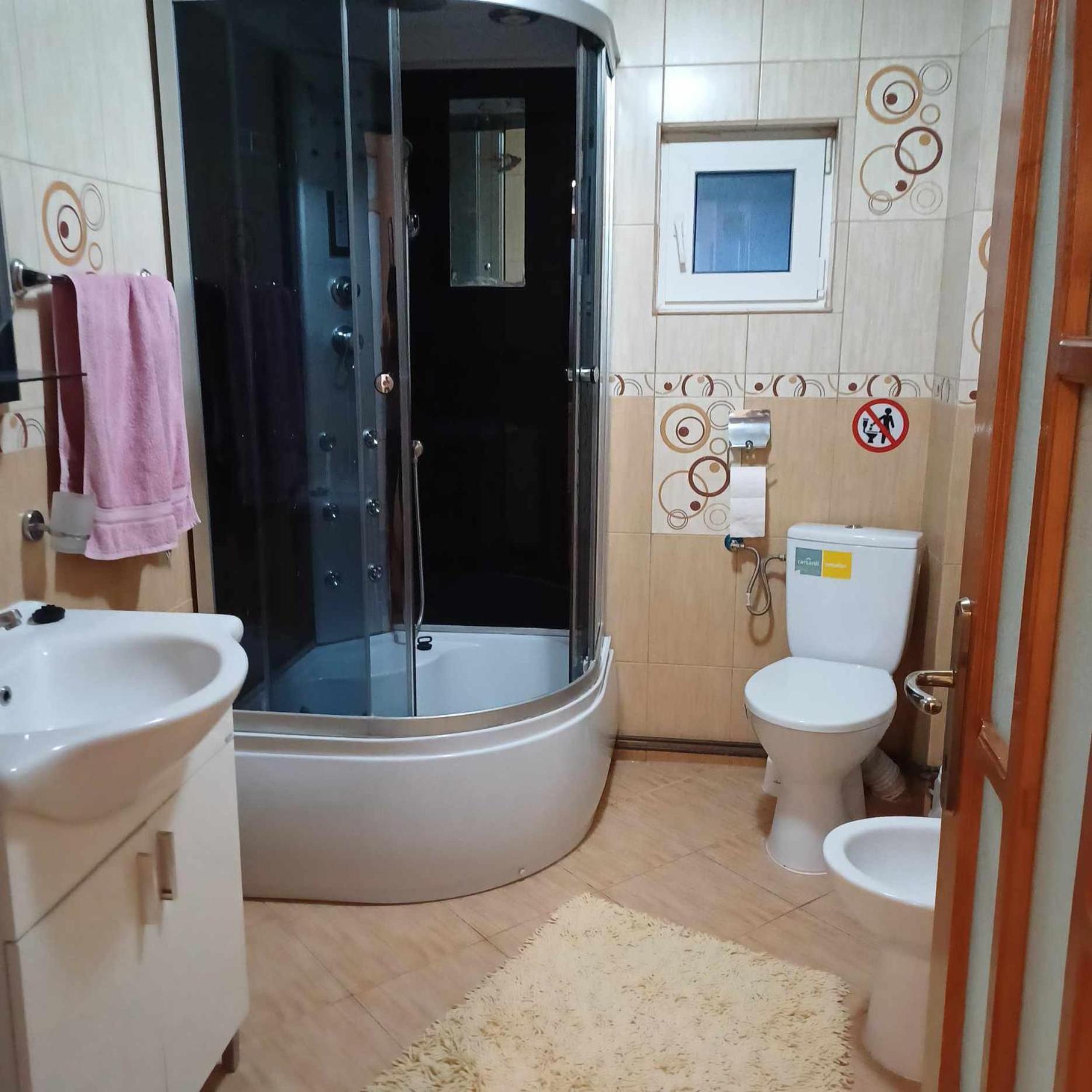 큼홀룸그몰도베네스크 Casa Mihaela 아파트 외부 사진